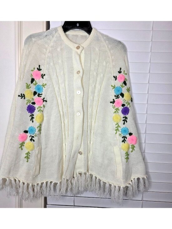 Unknown Other - Vtg Cream Knit Cape Floral Embroidery 12 -14 Fringe Hem Button prairie cottage